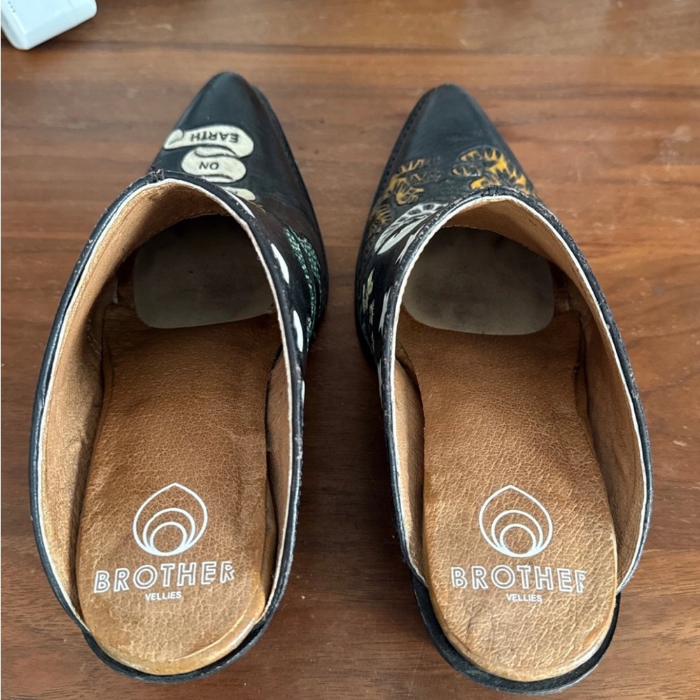 Brother Vellies’ 2020 Doodle Mule from their 2020 collection. - Picture 7 of 14
